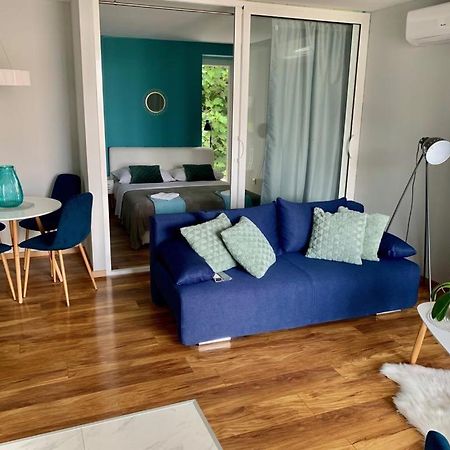 Deluxe Suites Mandic Омиш Экстерьер фото