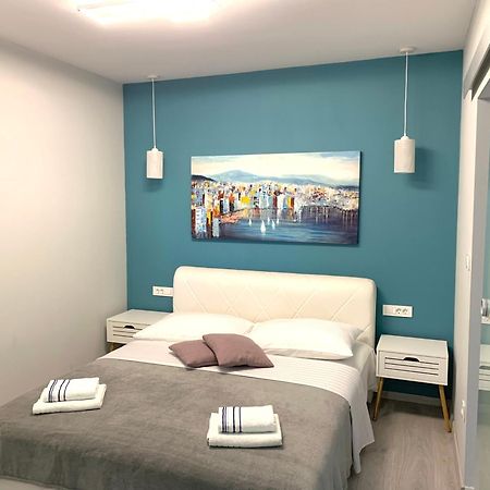 Deluxe Suites Mandic Омиш Экстерьер фото