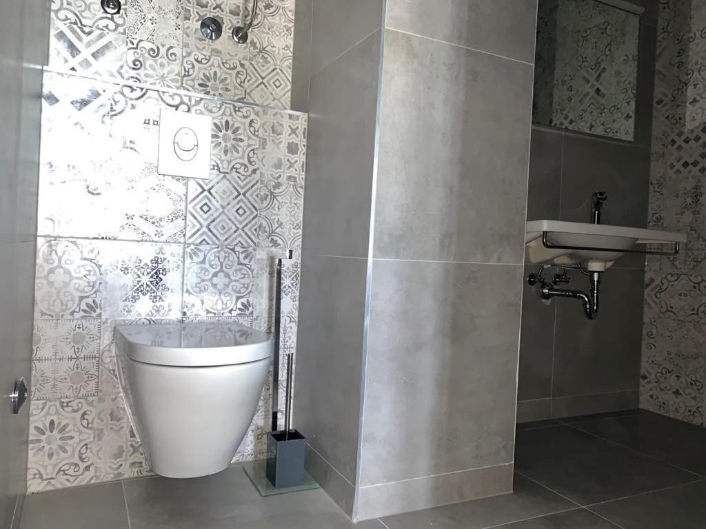 Deluxe Suites Mandic Омиш Экстерьер фото