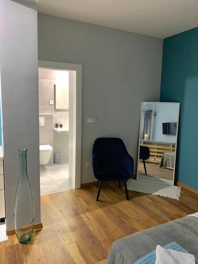 Deluxe Suites Mandic Омиш Экстерьер фото
